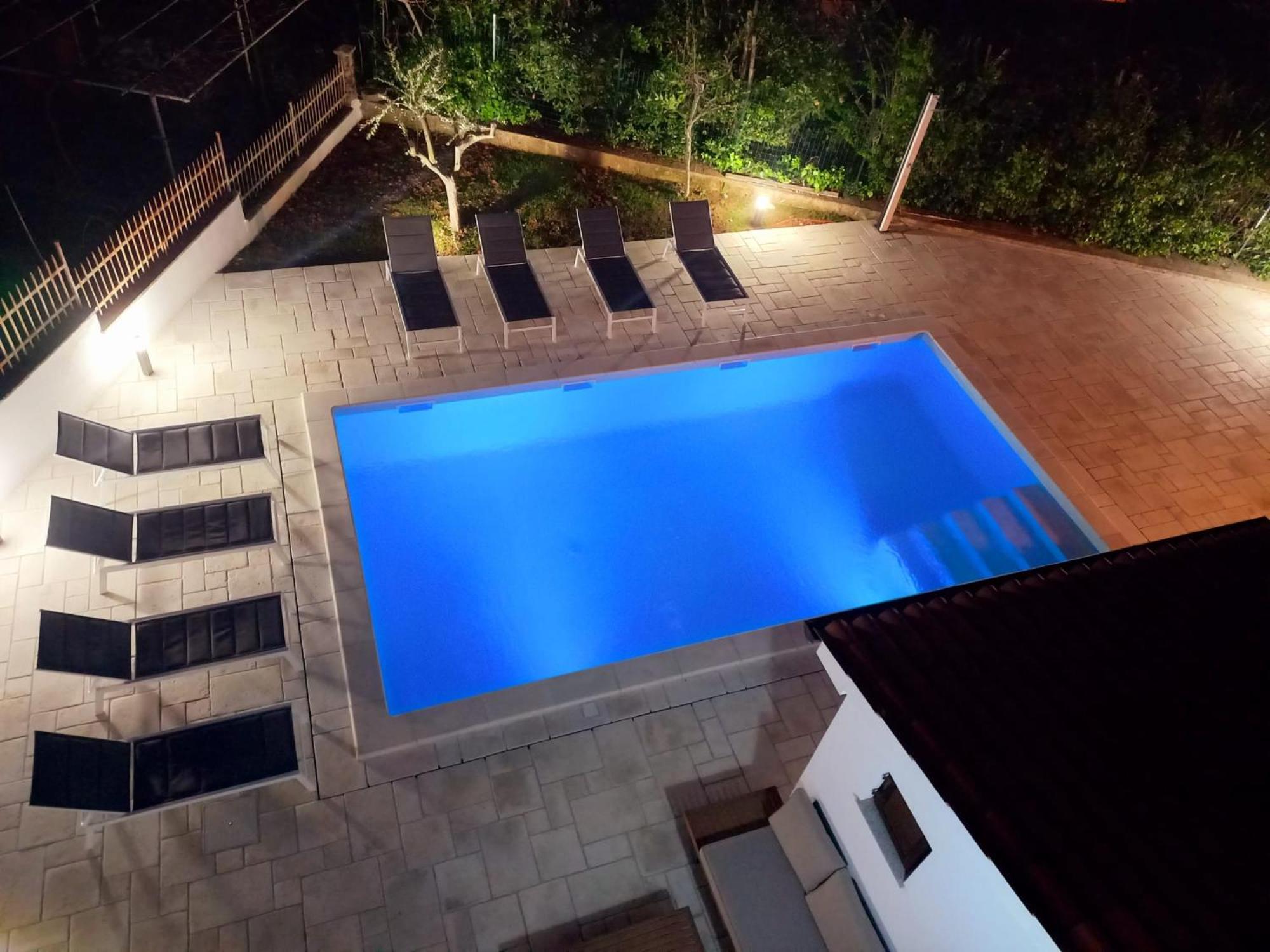 Big Swimming Pool Apartment Monvidal Pula Bagian luar foto